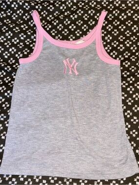 Genuine Merchandise New York Yankees Gray Tank Top W/Pink Logo Youth Sz M 10-12